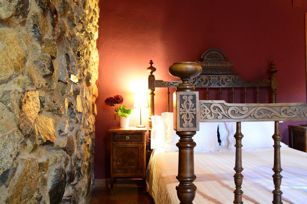 Les Velles Escoles Hotell Les Irles Eksteriør bilde